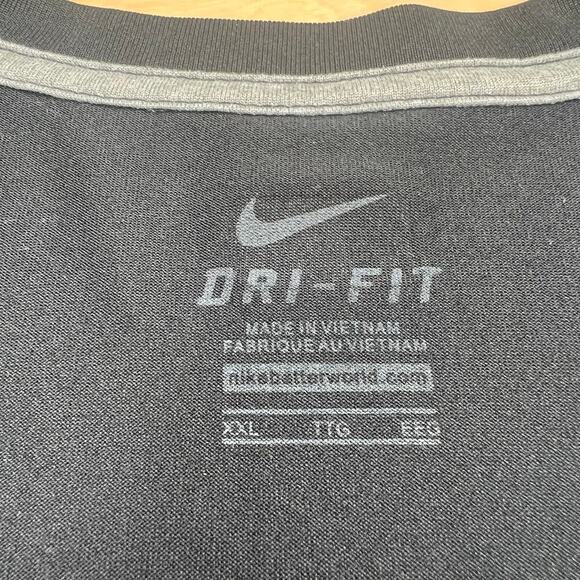 Nike Chicago White Sox Men's XXL Dri-Fit Black T-Shirt Logo MLB Baseball - Picture 7 of 9